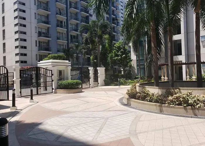 Lovely 2 Bed Infront Of Naia Terminal 3